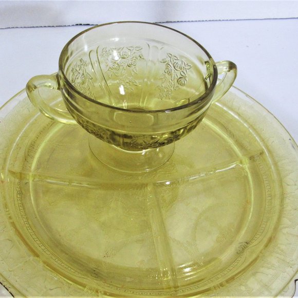 FEDERAL DEPRESSION GLASS 1 DIVIDED PLATE, 1 PLATE,  1 BOUILLON SOUP BOWL ANTIQUE - Picture 9 of 9